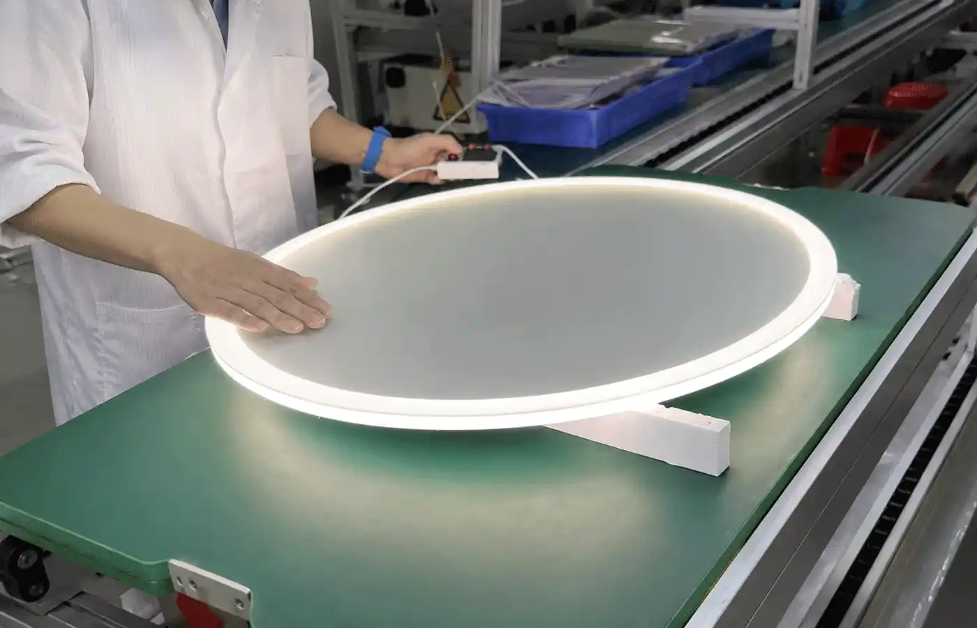 Product quality inspection for NewThingLine mirror and lighting products