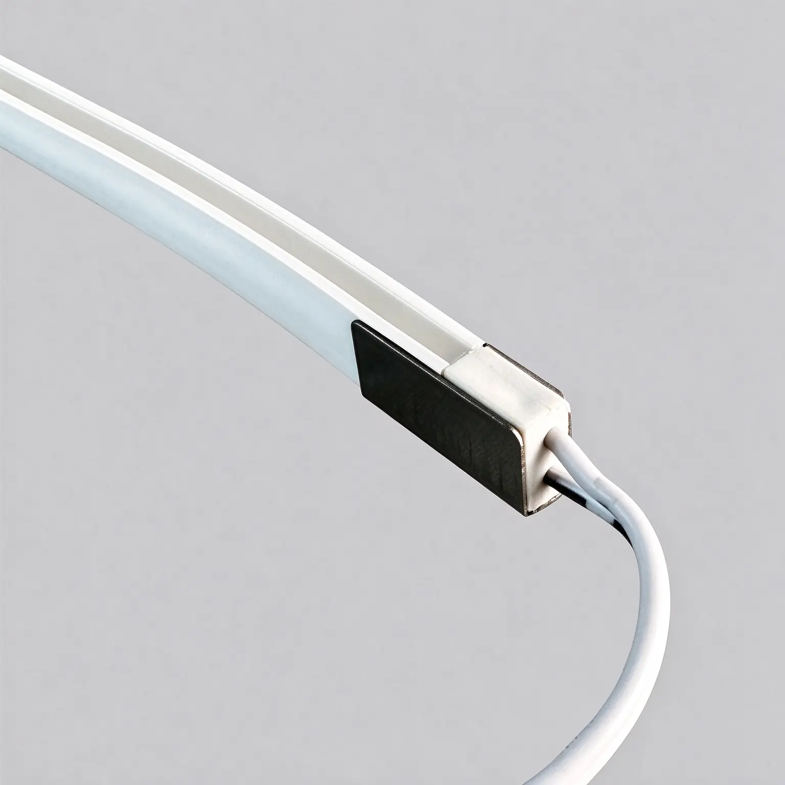 LumaLine EvenGlow LS0408F 4mm silicon LED strip detachable connector detail