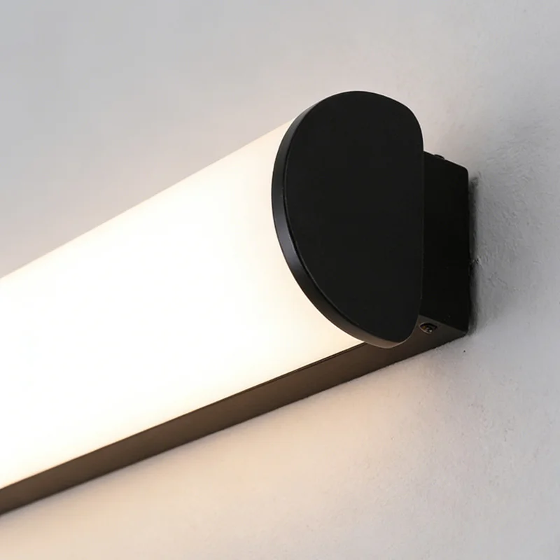 Bathroom vanity lamp for residential and hotel mirror lighting applications